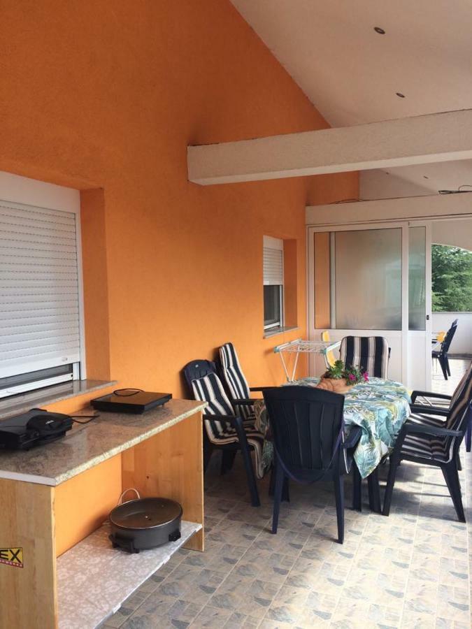 Apartmani Livk Debeljak Ngoại thất bức ảnh
