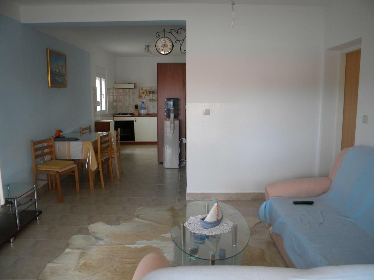 Apartmani Livk Debeljak Ngoại thất bức ảnh