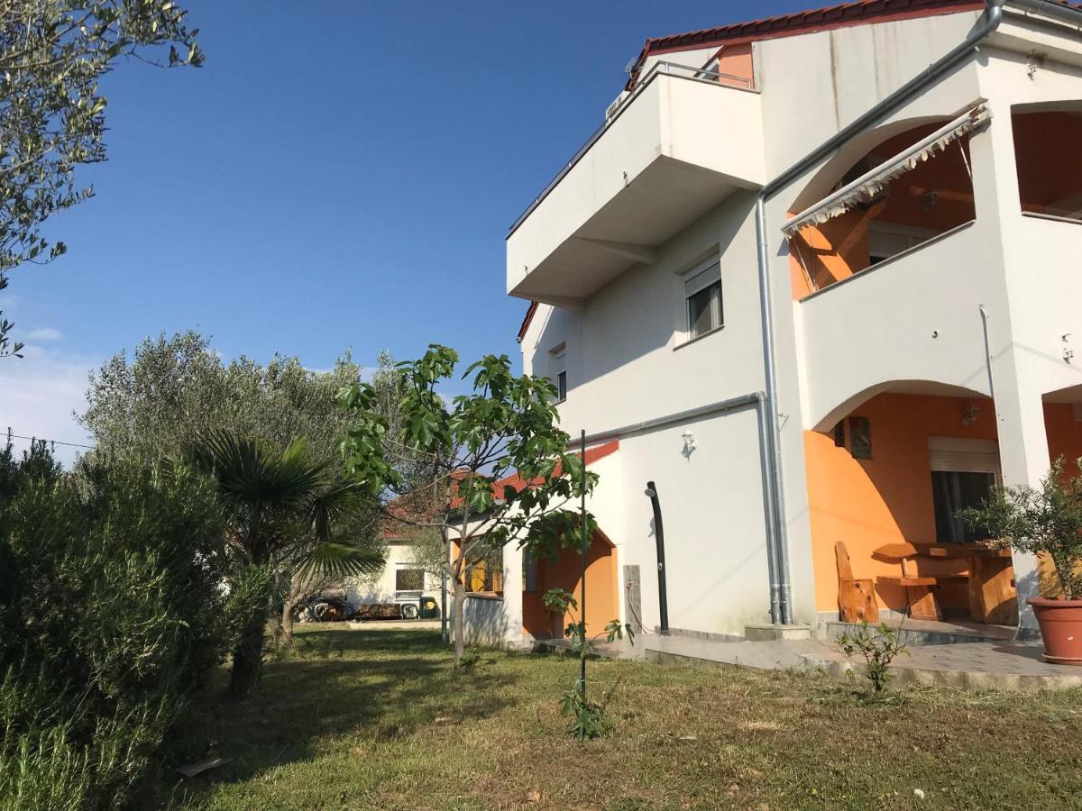 Apartmani Livk Debeljak Ngoại thất bức ảnh